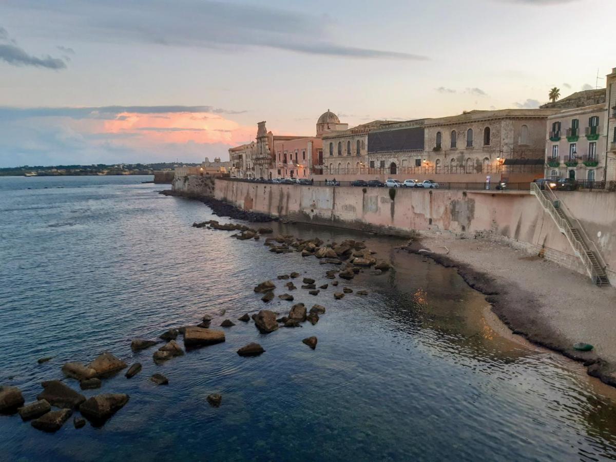Elegante Appartamento In Palazzo Storico Ortigia Syracuse Exterior photo
