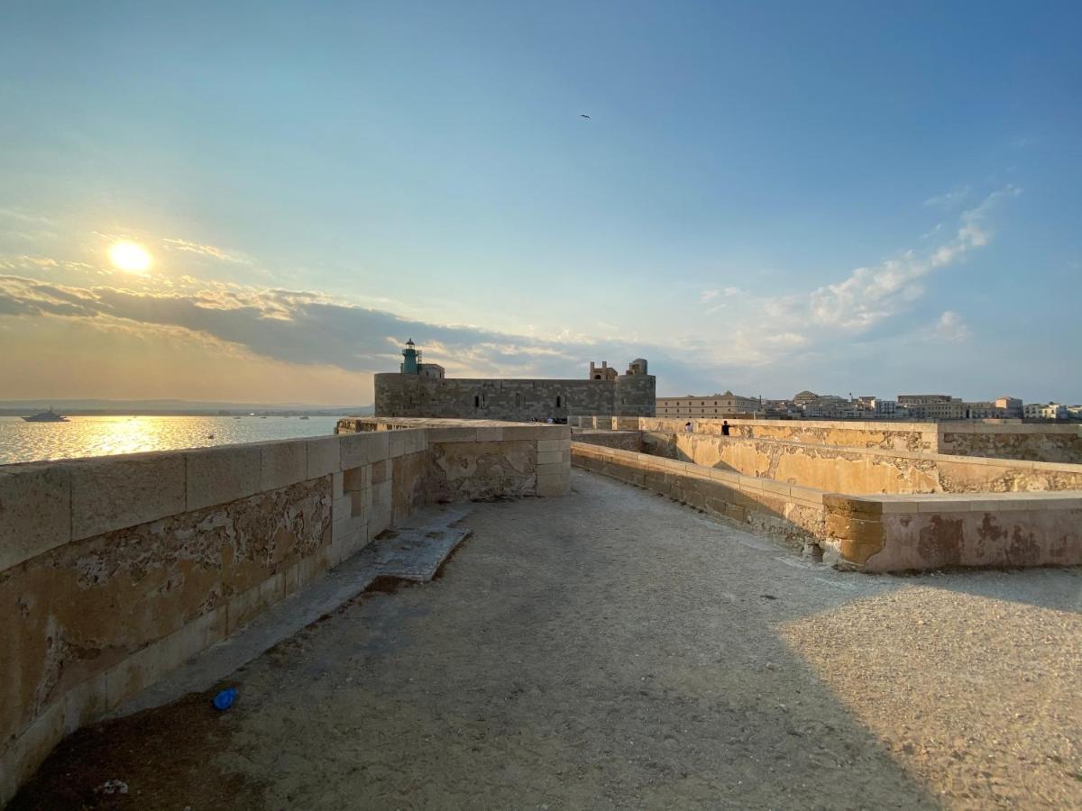 Elegante Appartamento In Palazzo Storico Ortigia Syracuse Exterior photo