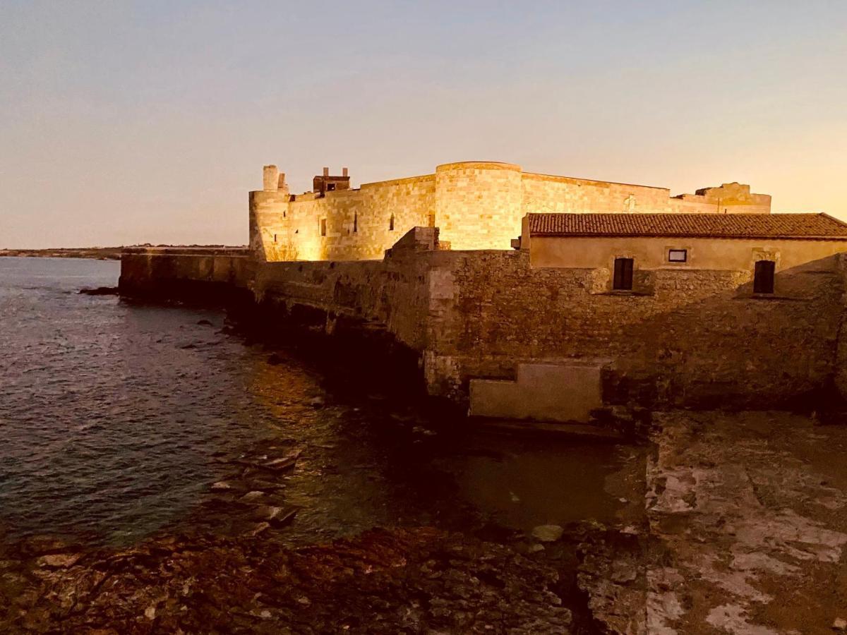 Elegante Appartamento In Palazzo Storico Ortigia Syracuse Exterior photo