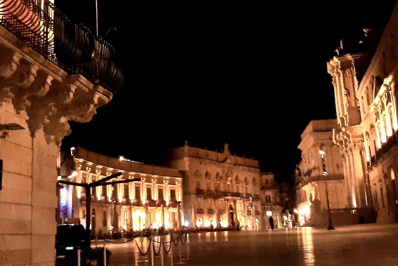 Elegante Appartamento In Palazzo Storico Ortigia Syracuse Exterior photo